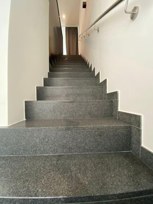 Atelierhaus Zentrum,Ruhig,100 Meter Vom Rathausplatz Ингольштадт Экстерьер фото